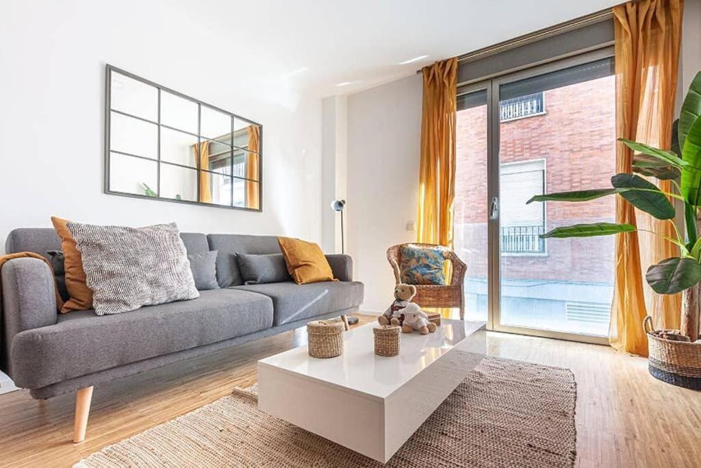 Heima Gran Via A Apartment Madrid Bagian luar foto